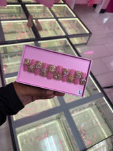 Press on nail