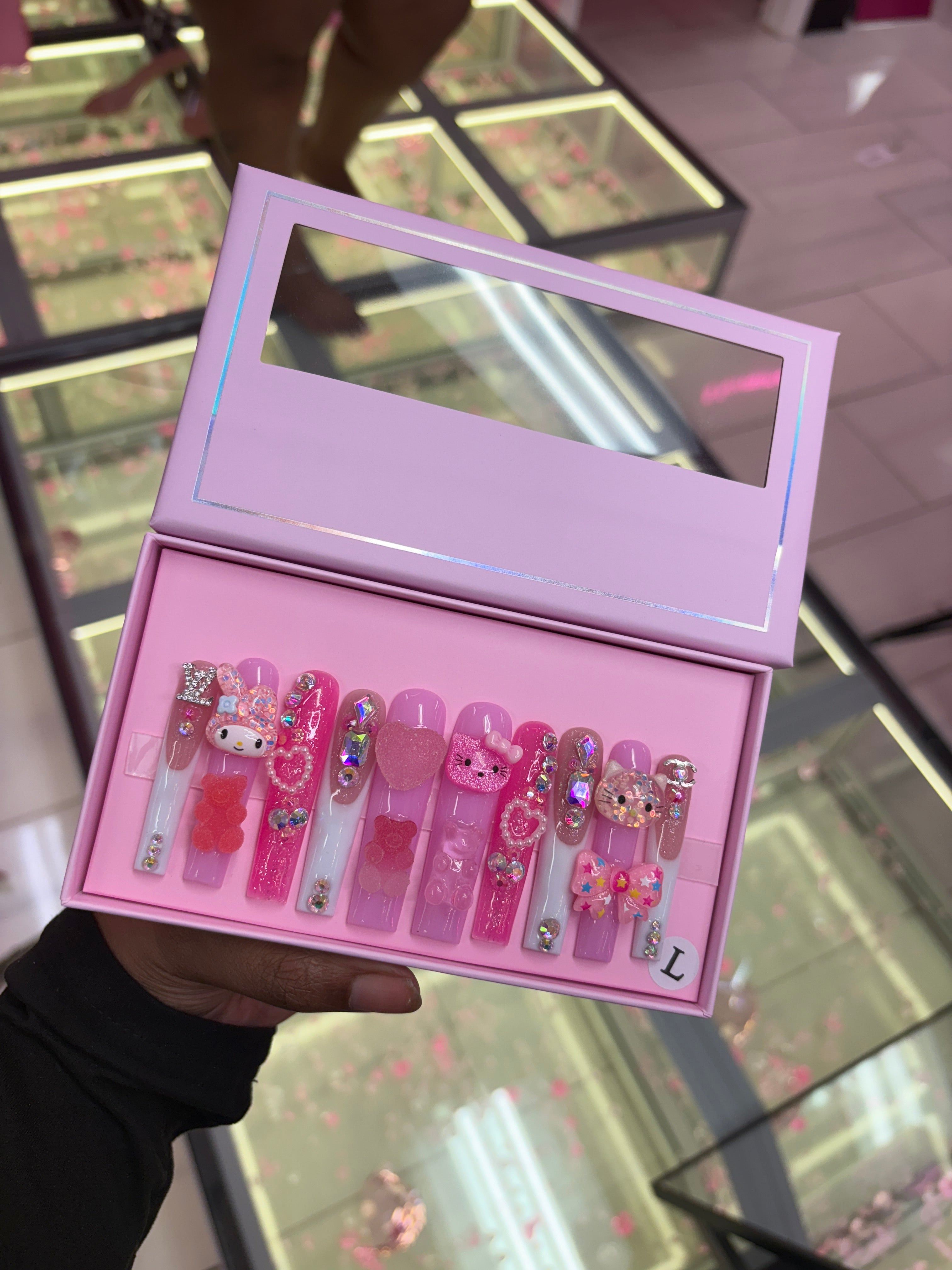 Press on nail