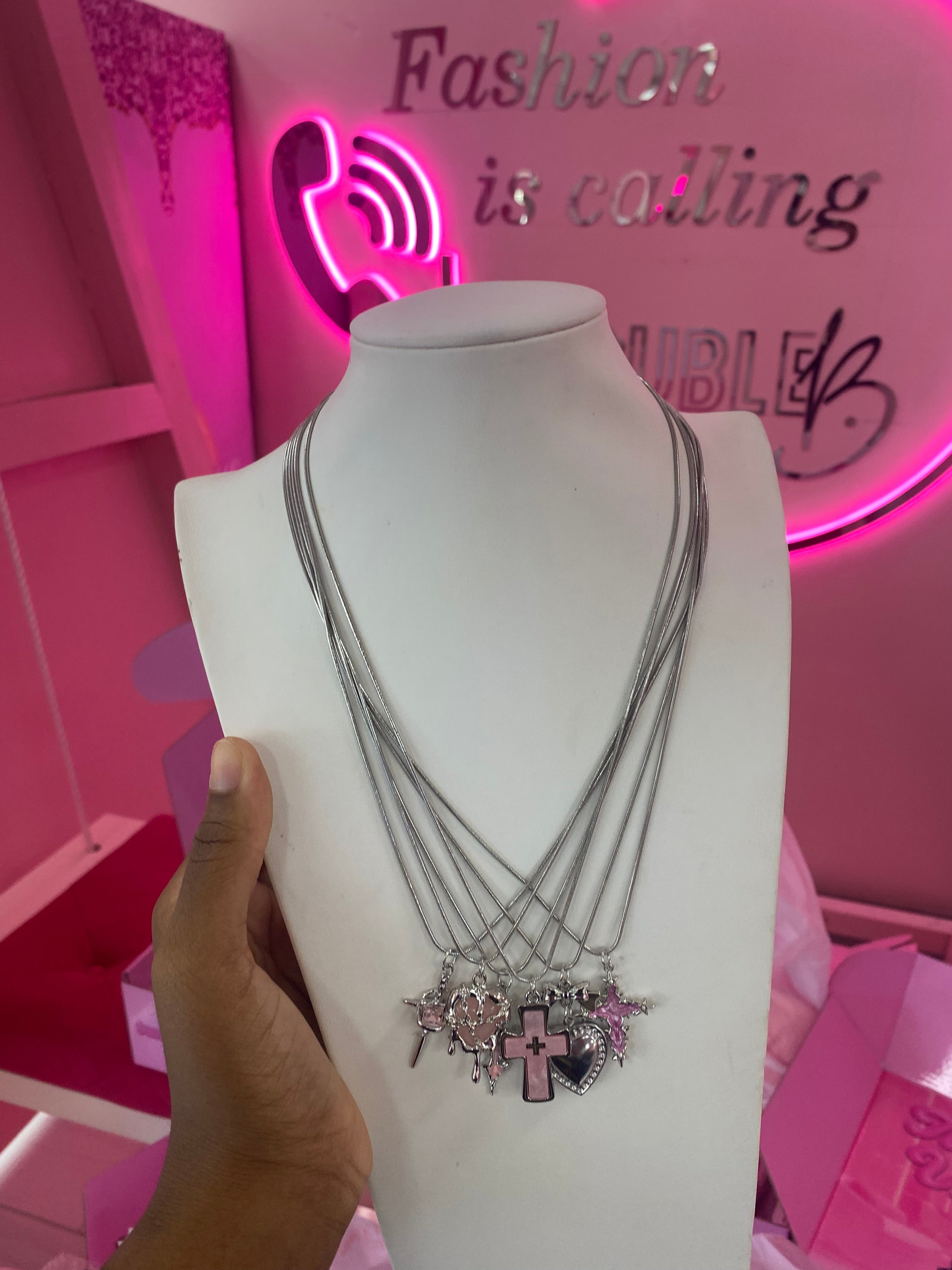 Necklace set link cross
