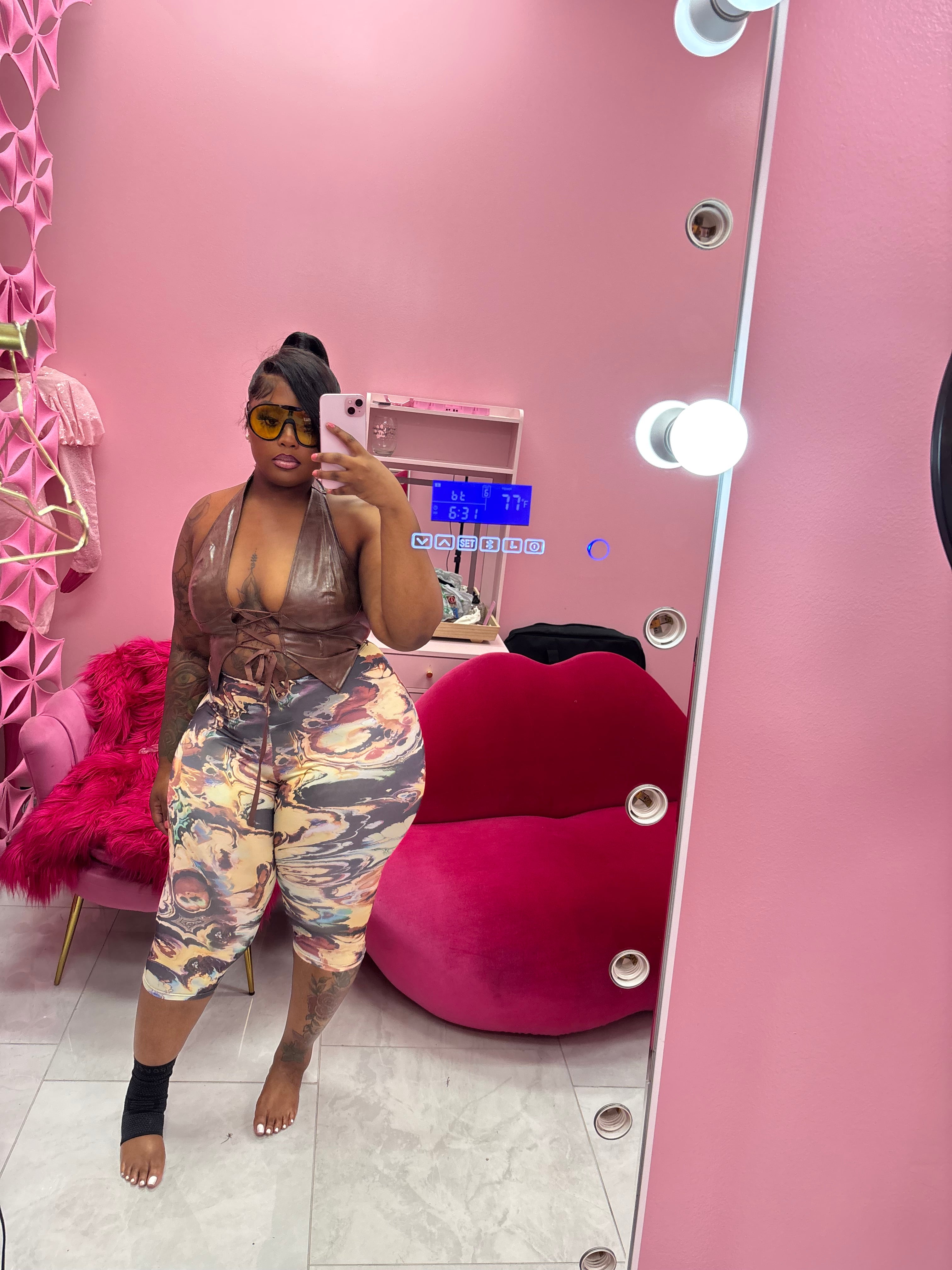 Own The Room Tight Set