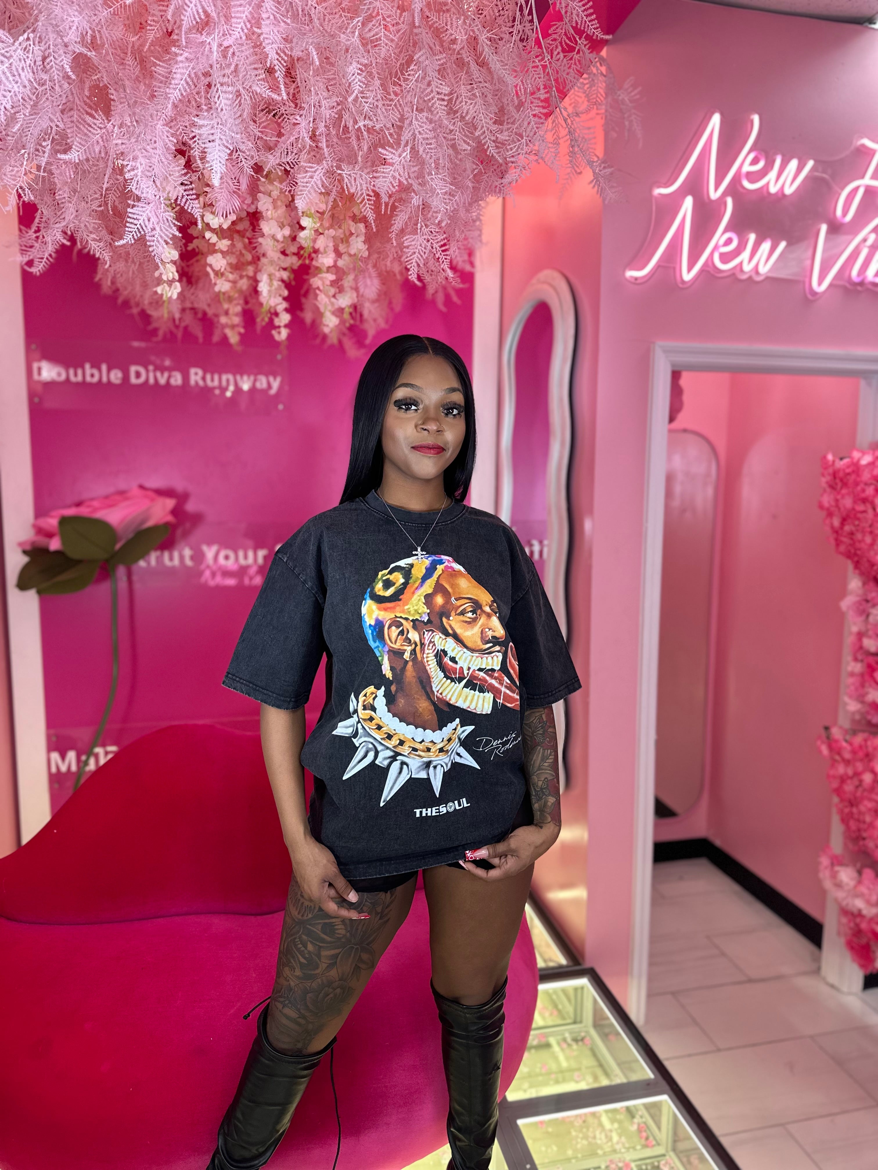 The piece of art Graphic Tee