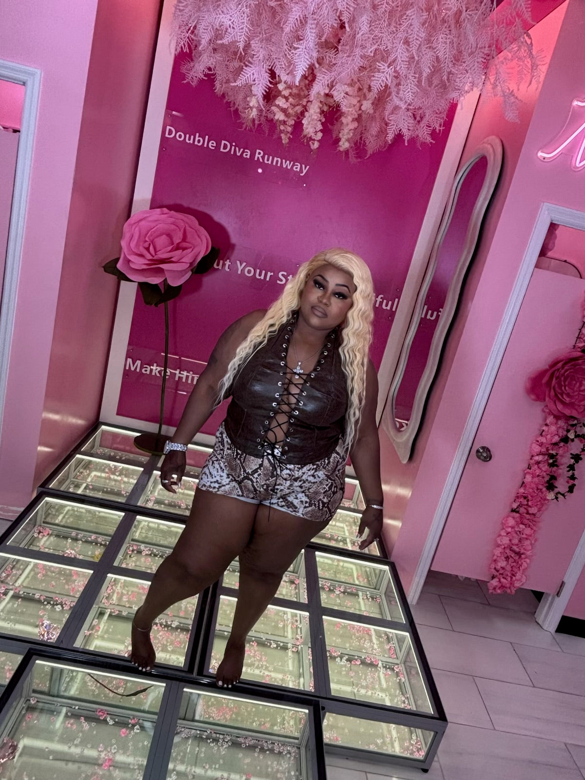 The leopard plus short set