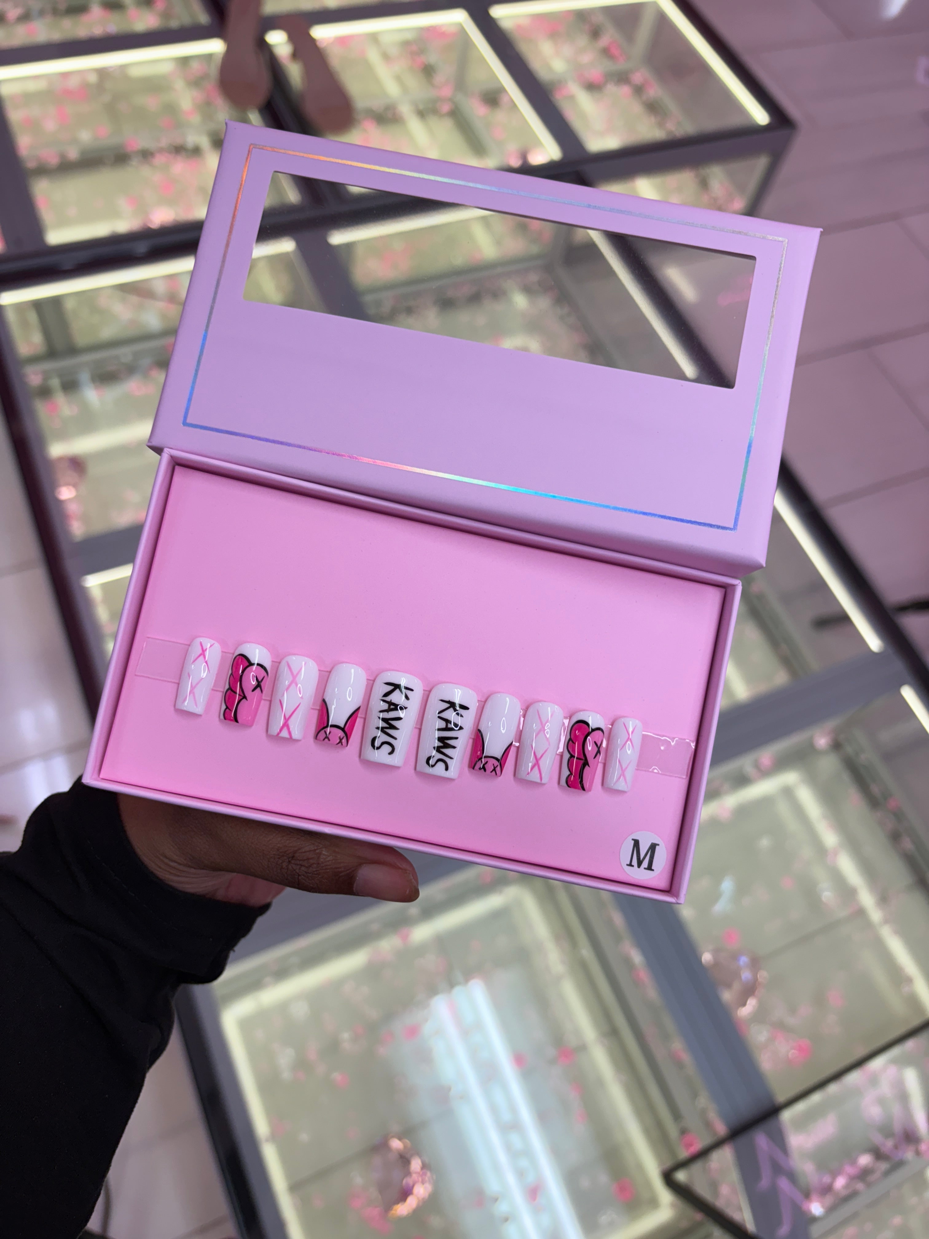 Press on nail