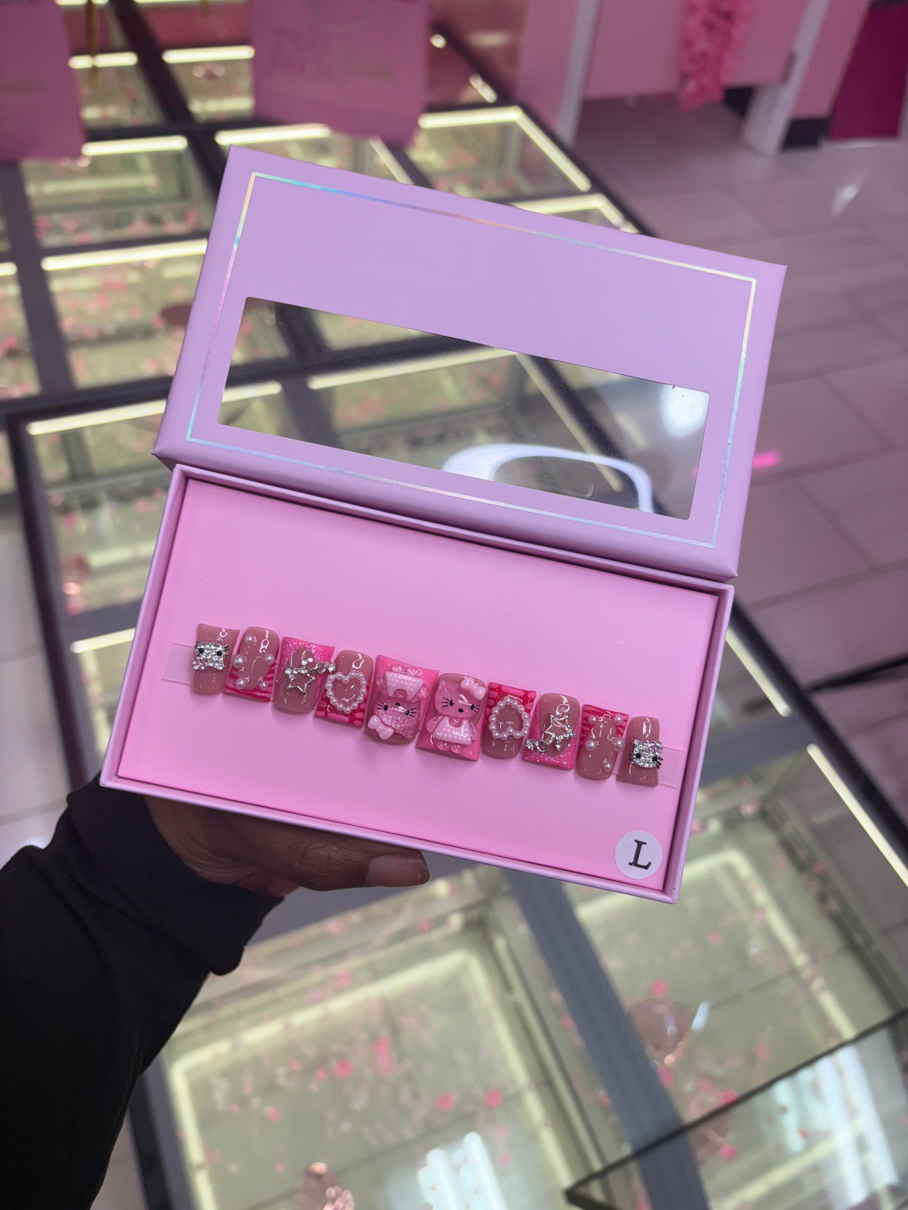 Press on nail