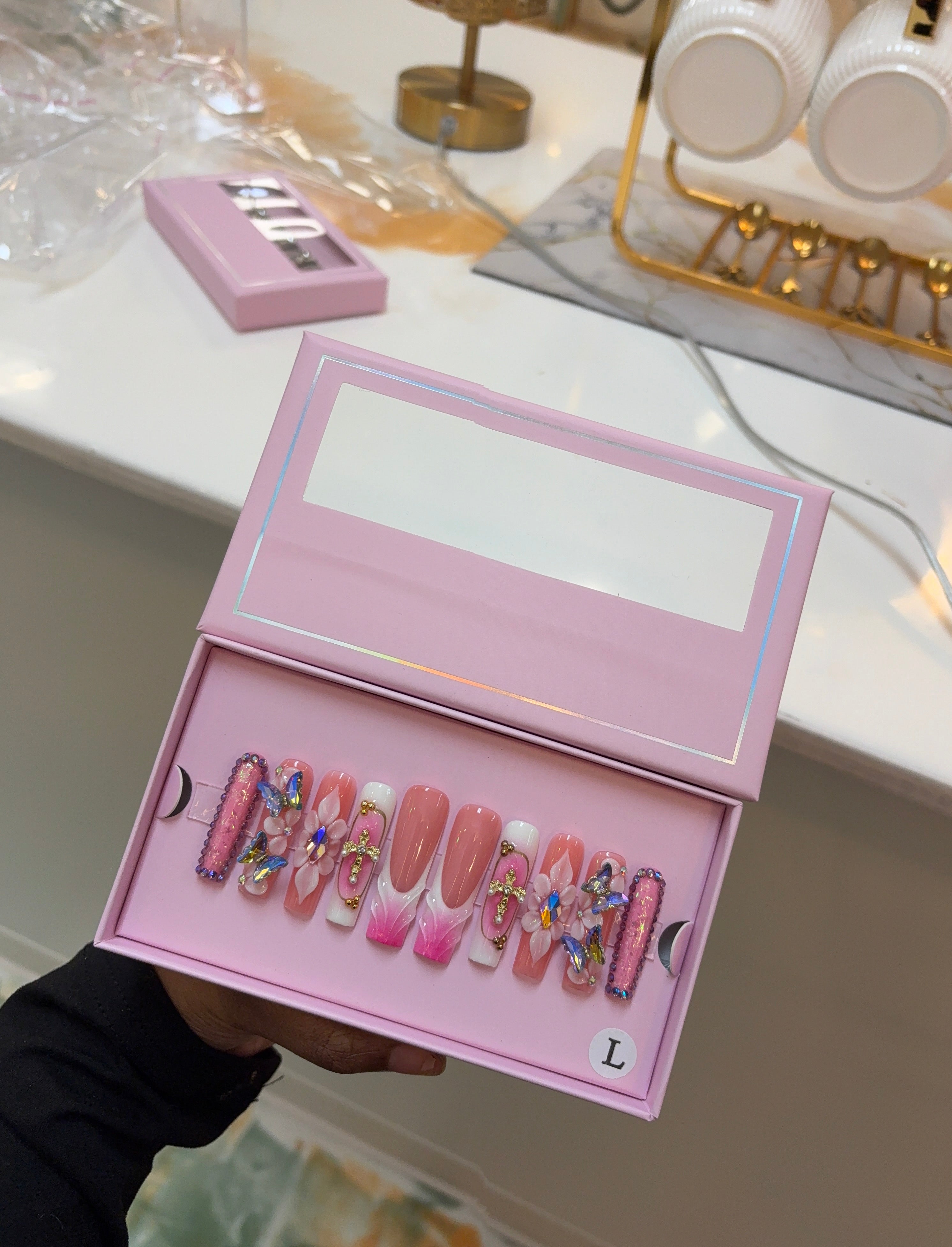 Custom charmer press on nails