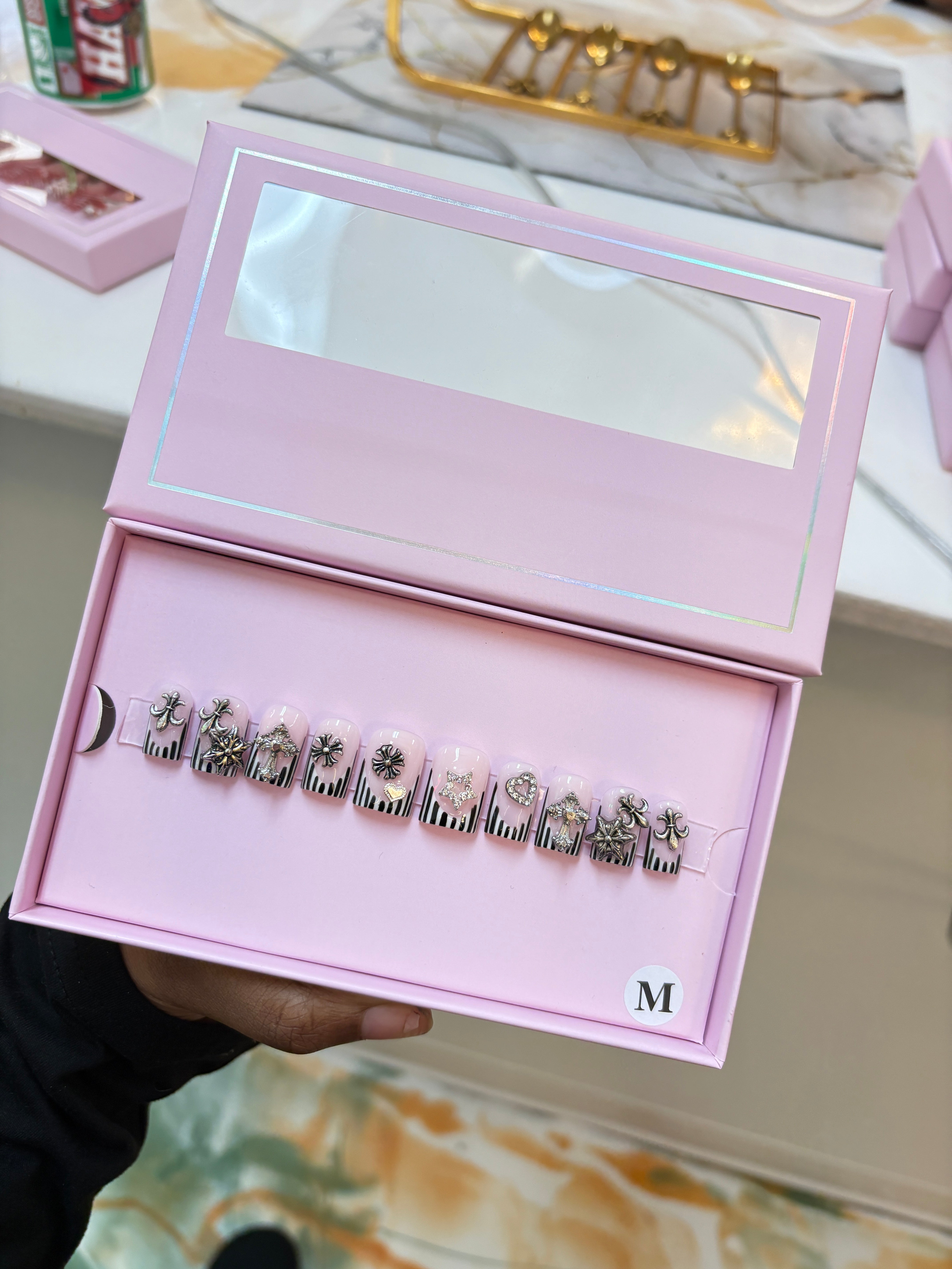 Custom charmer press on nails