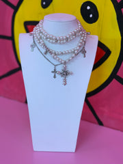 Clutch My Peals & Cross My Heart Necklace Set