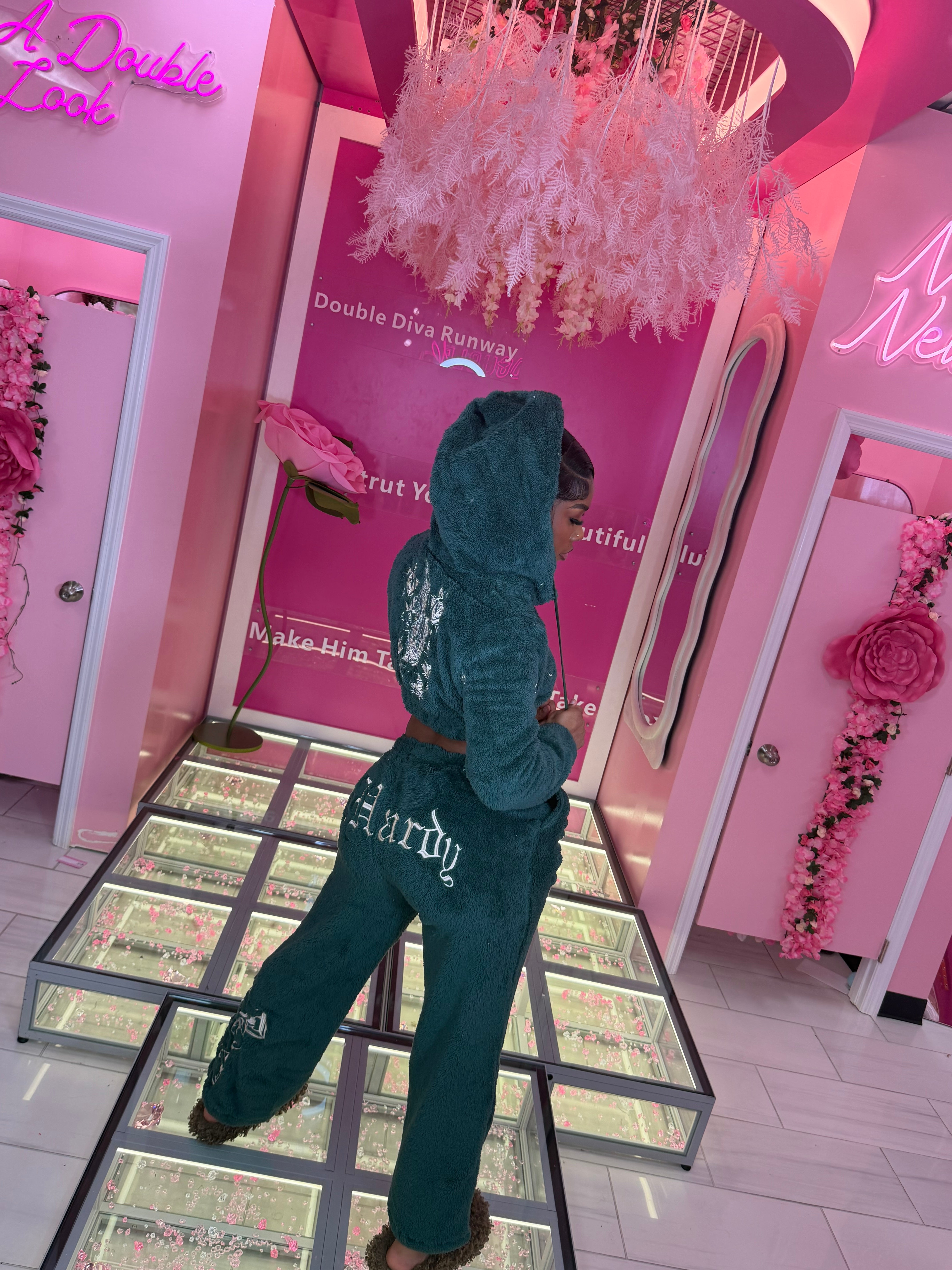 Ed Hardly Winter Jogger Set