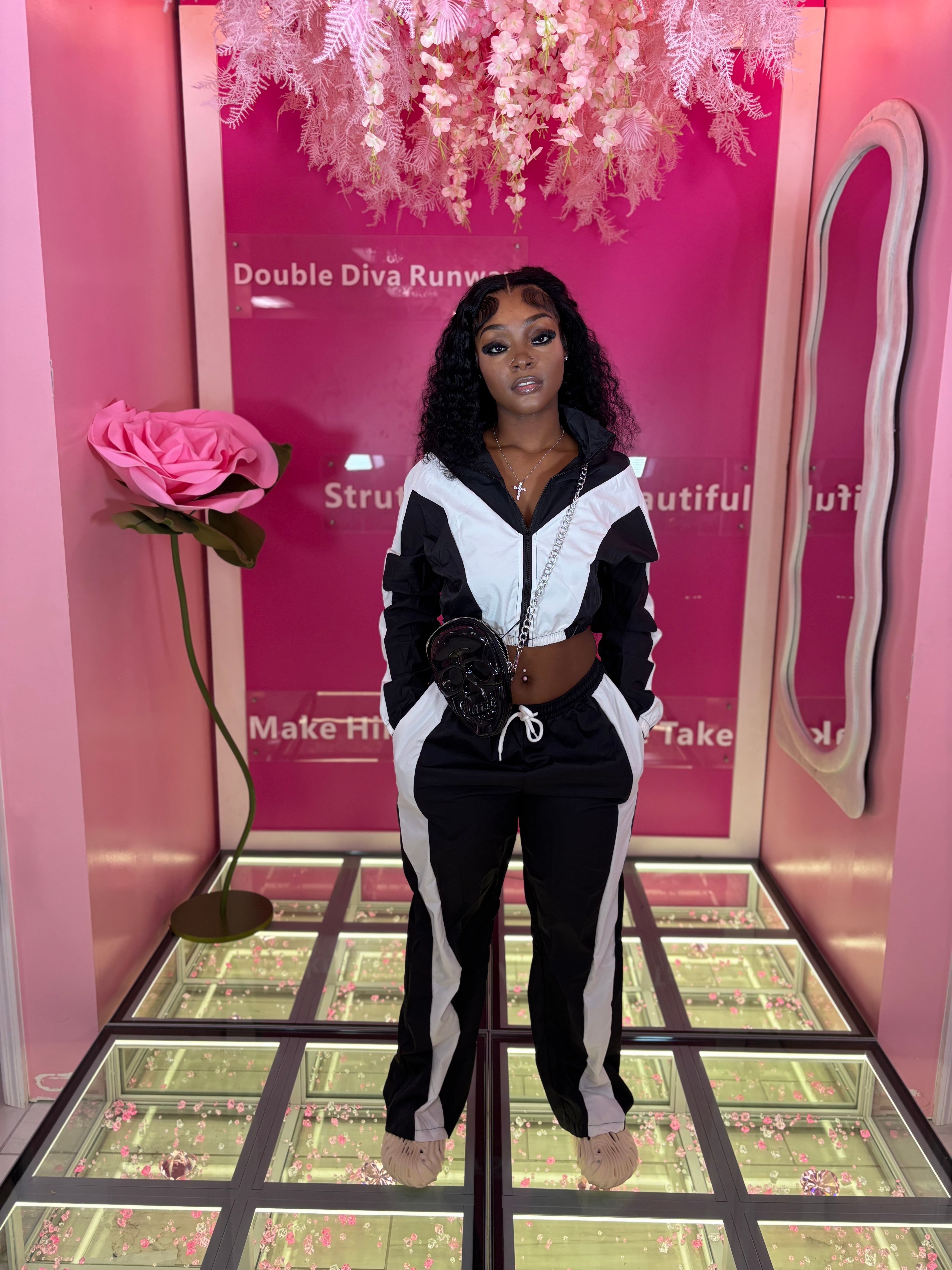 BaddieUS Tour Szn Jogger Set