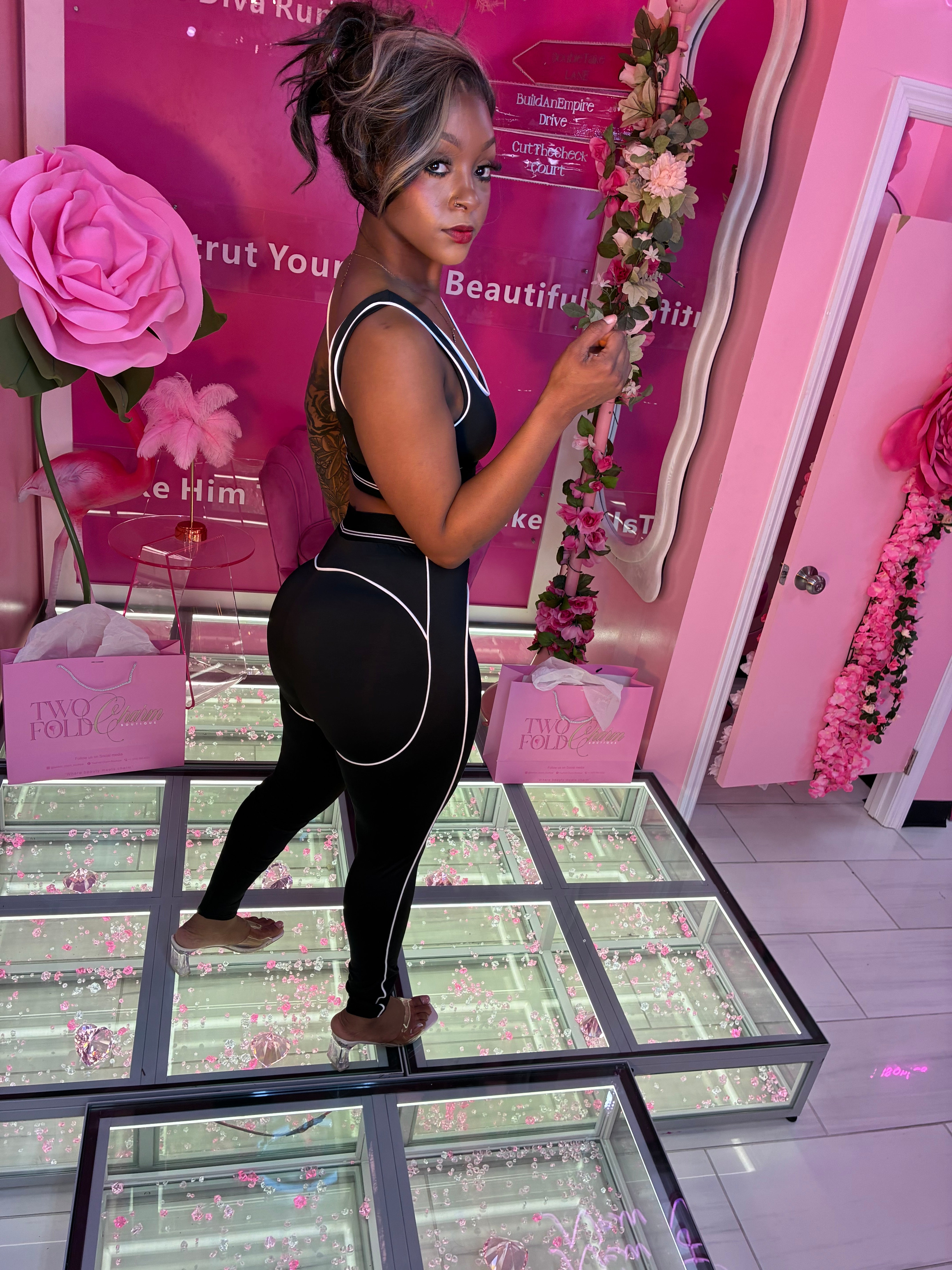 The Alo Tight Set