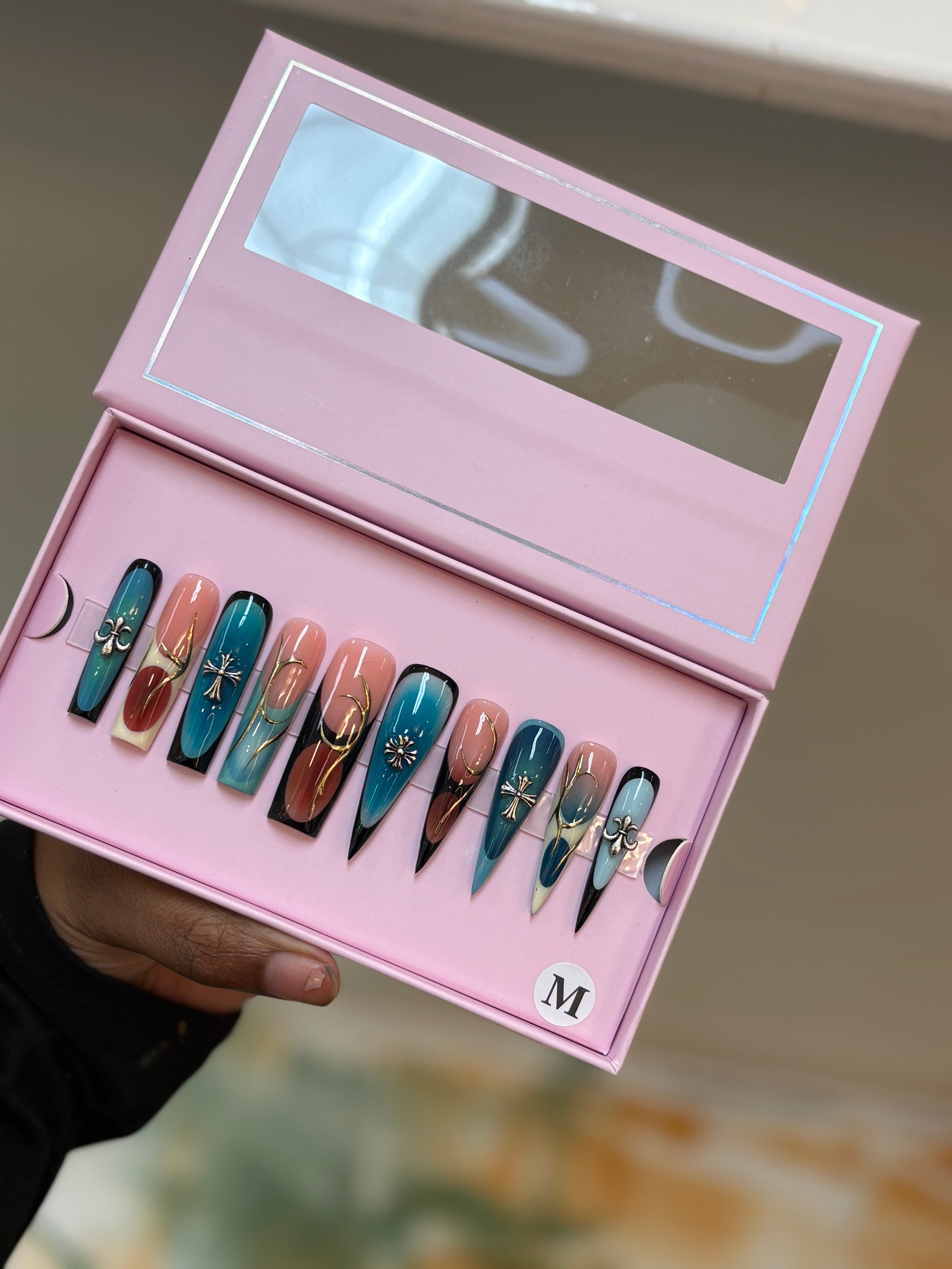 Custom charmer press on nails