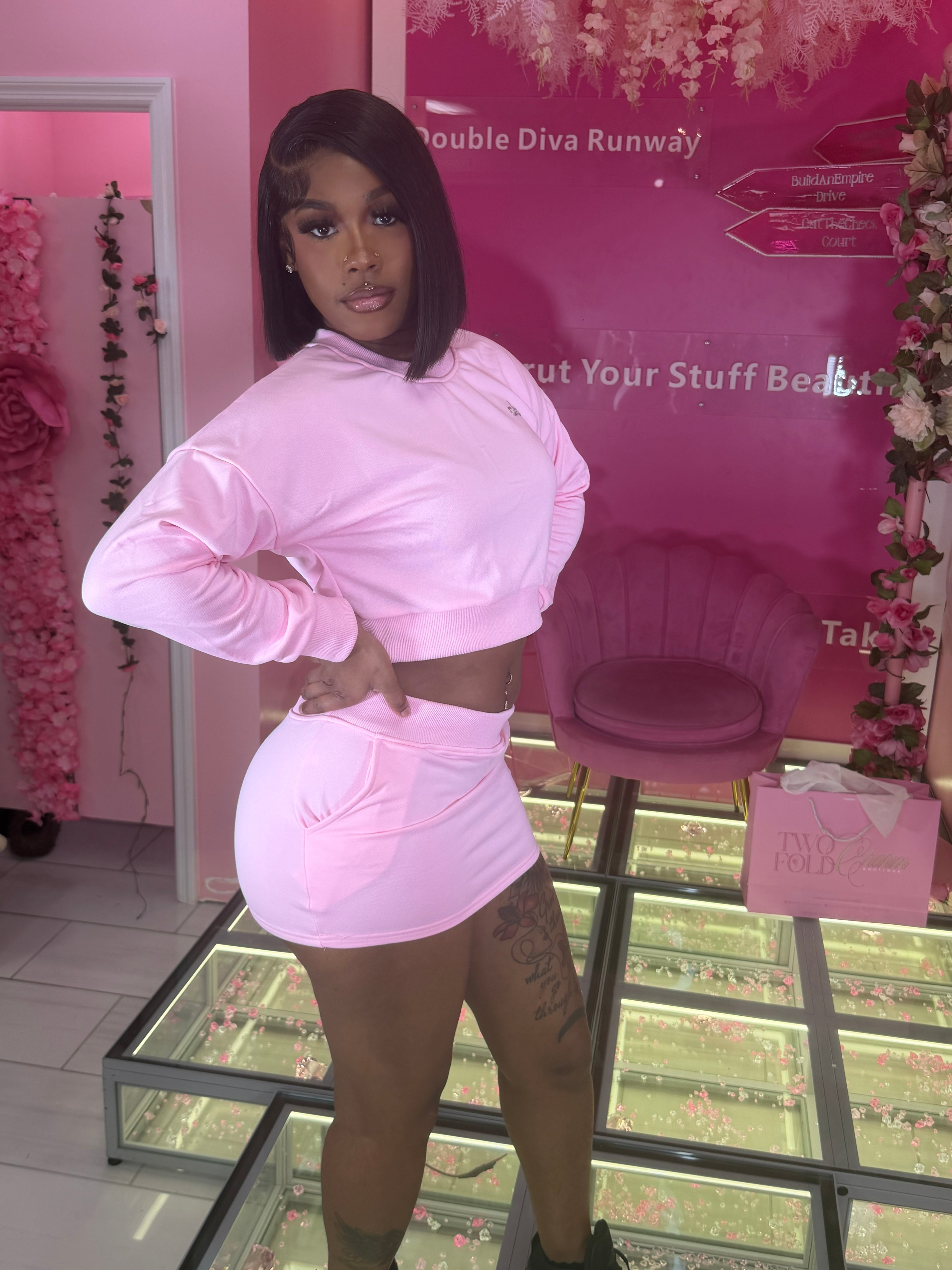 The Viral AL0 Skirt Set