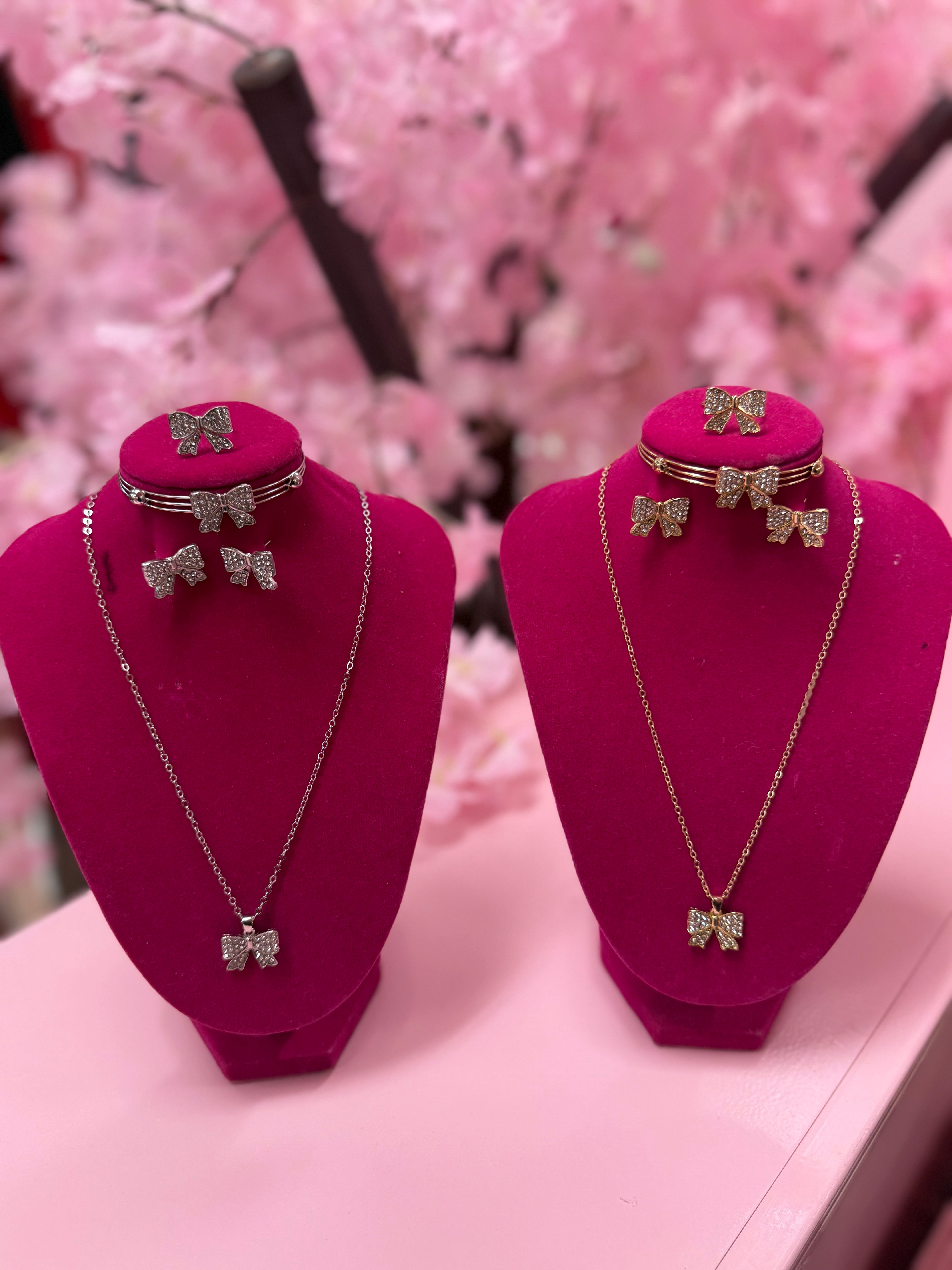It Girl Simple 4pc Bow Bracelet and Necklace Set